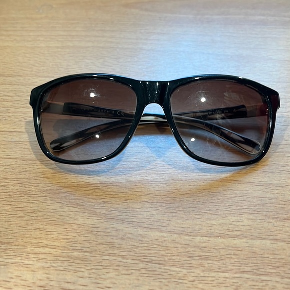 TORY BURCH Classic Sunglasses - Picture 2 of 5